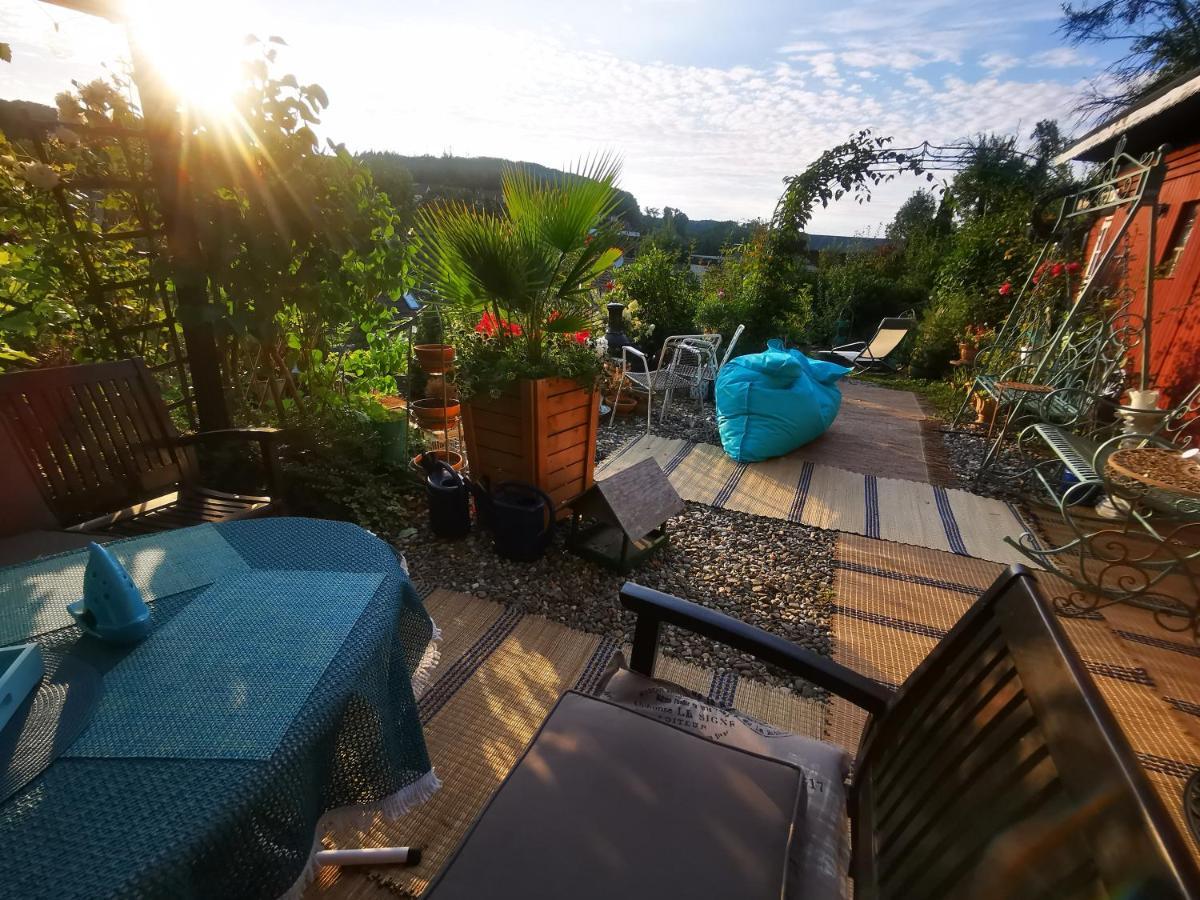 Ferienhaus Mit Riesen Garten, Drei Terrassen, Toller Aussicht Am Waldrand, Auch Als Monteur-Wohnung Hemer Exterior photo